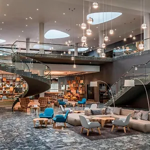 Courtyard By Marriott מלון